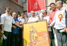 ಚಿತ್ರಸಂತೆಗೆ ಮುಖ್ಯಮಂತ್ರಿ ಸಿದ್ದರಾಮಯ್ಯ ಚಾಲನೆ – ಚಿತ್ರಕಲಾ ಪರಿಷತ್ ಏರ್ಪಡಿಸಿದ್ದ ಕಾರ್ಯಕ್ರಮ